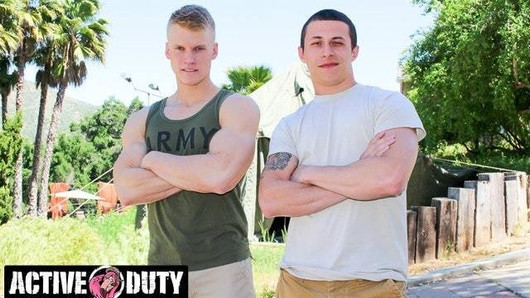 Military Jocks, Blake Effley & Brad Hayes, roher Flip-Flop