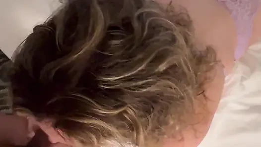 Bonemaiden oral kraliçe yarak ve taşak emiyor