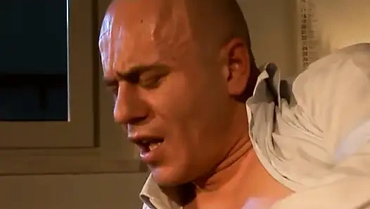 Memek jembut tebal besar ditembus anal... Crot di mulut