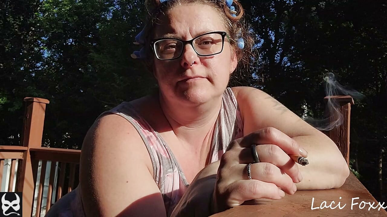 Ma's Smokin' in Curlers