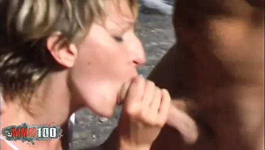 Tante seksi perancis estelle clark seks anal di pantai & nyepong kontol terry kemaco