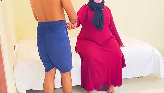 Suudi Arabistan'da güzel bir teyzeyi sikiyor - çoklu boşalma