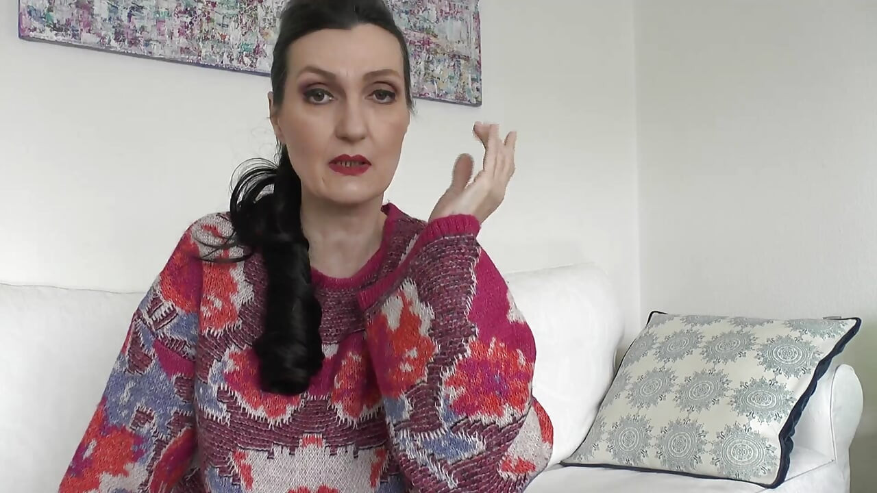 結婚式の4日前:タブーの遭遇 - セーターに精液をつける、レディ・ヴィクトリア・ヴァレンテ