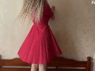 Blanke kont in een rode jurk houdt van anaal. feralberryy