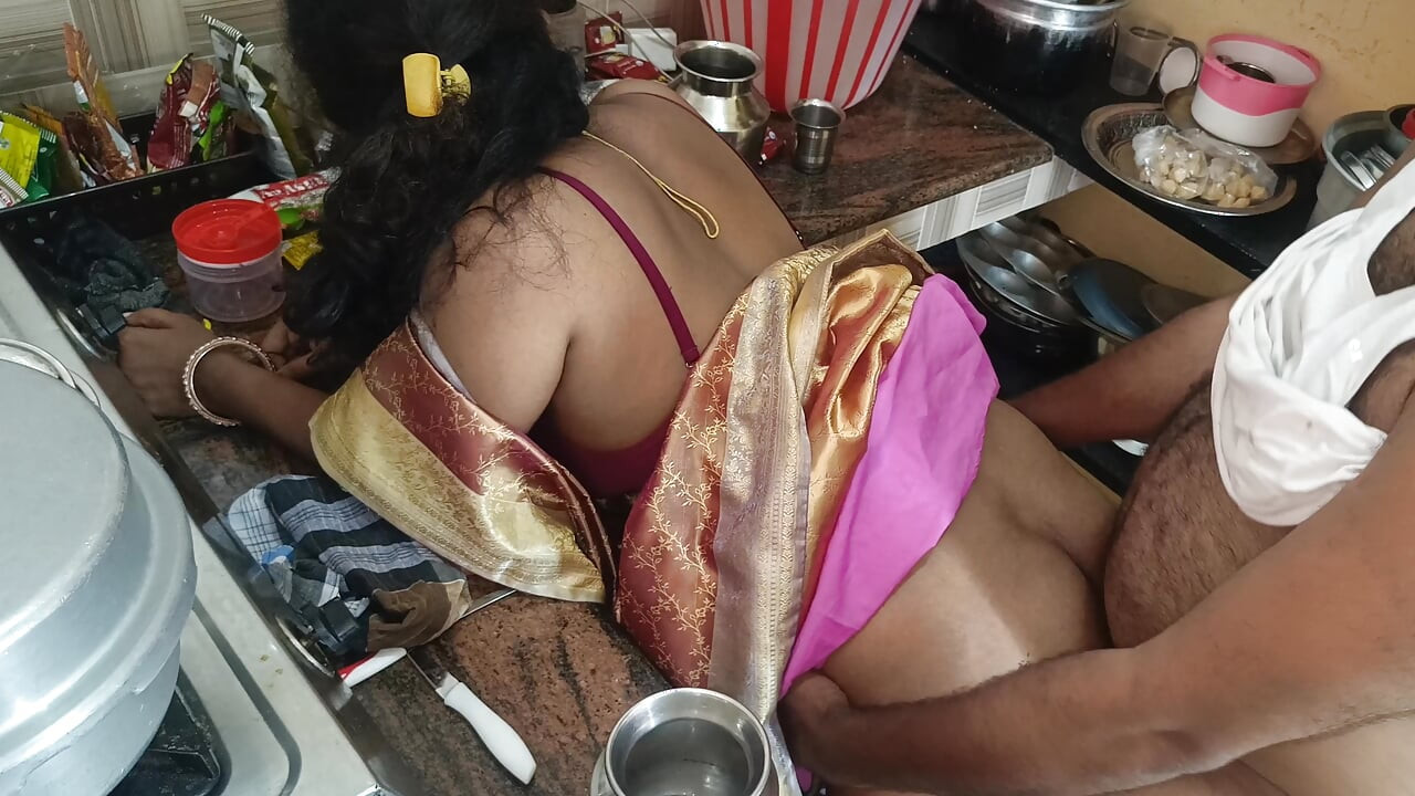 Ama de casa compartió cama con marido