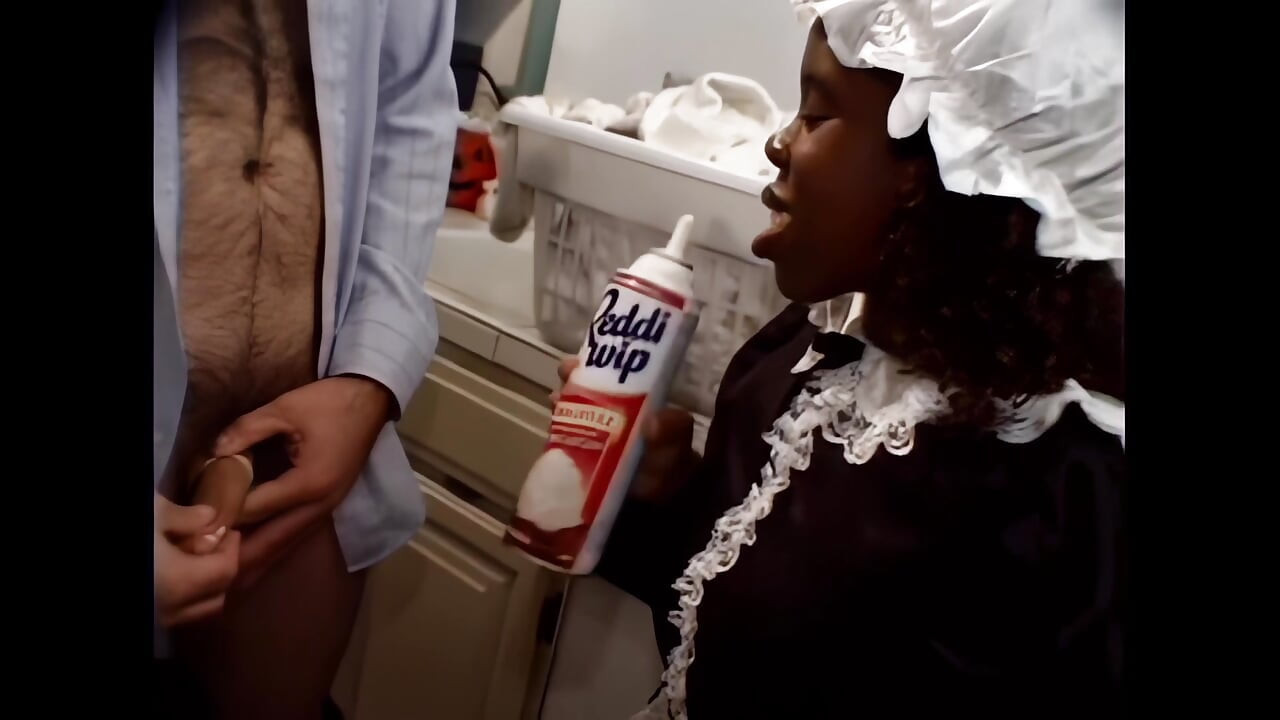 باتي بلنتي وضيوفها ليمارسوا الجنس معهم