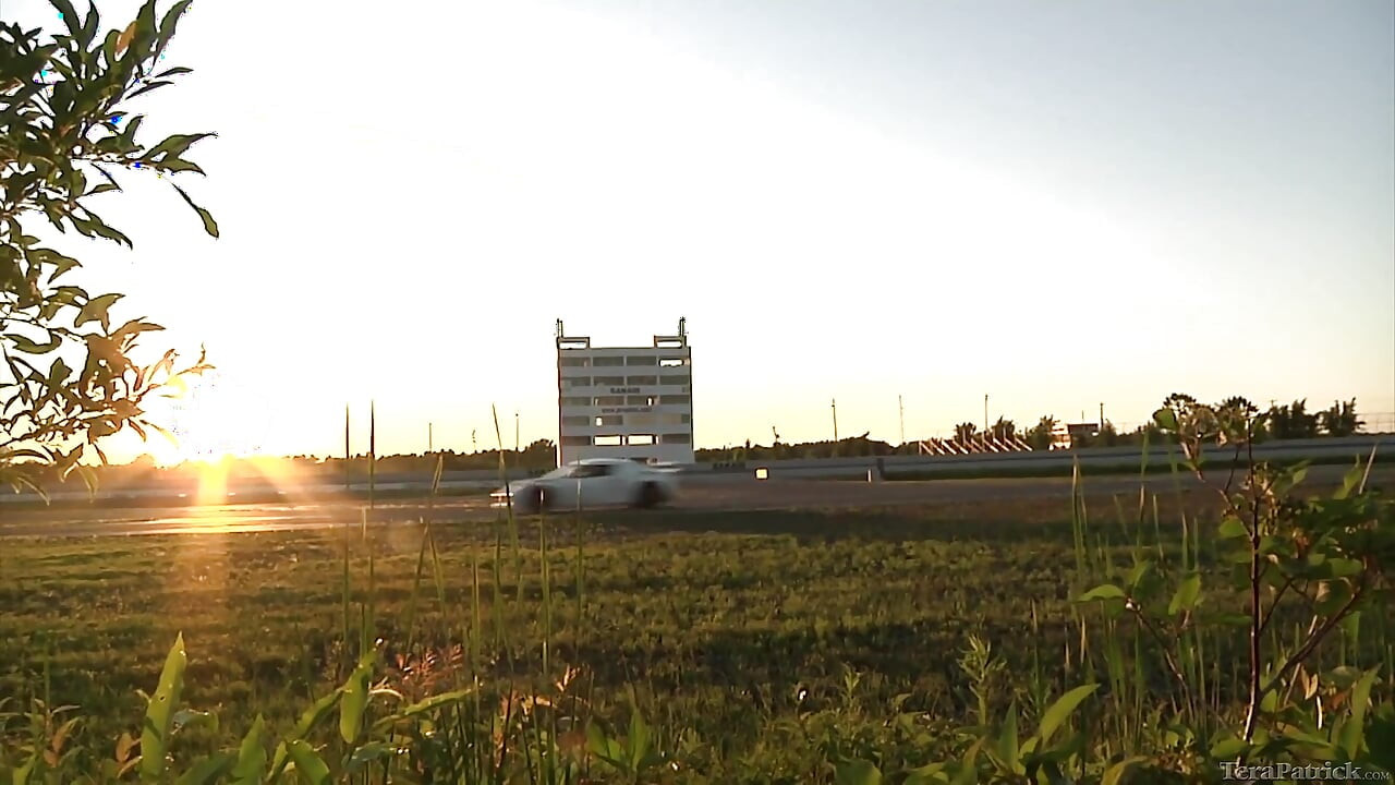 Podwójna scena hardcore trójdrożna i lesbijka trójdrożna