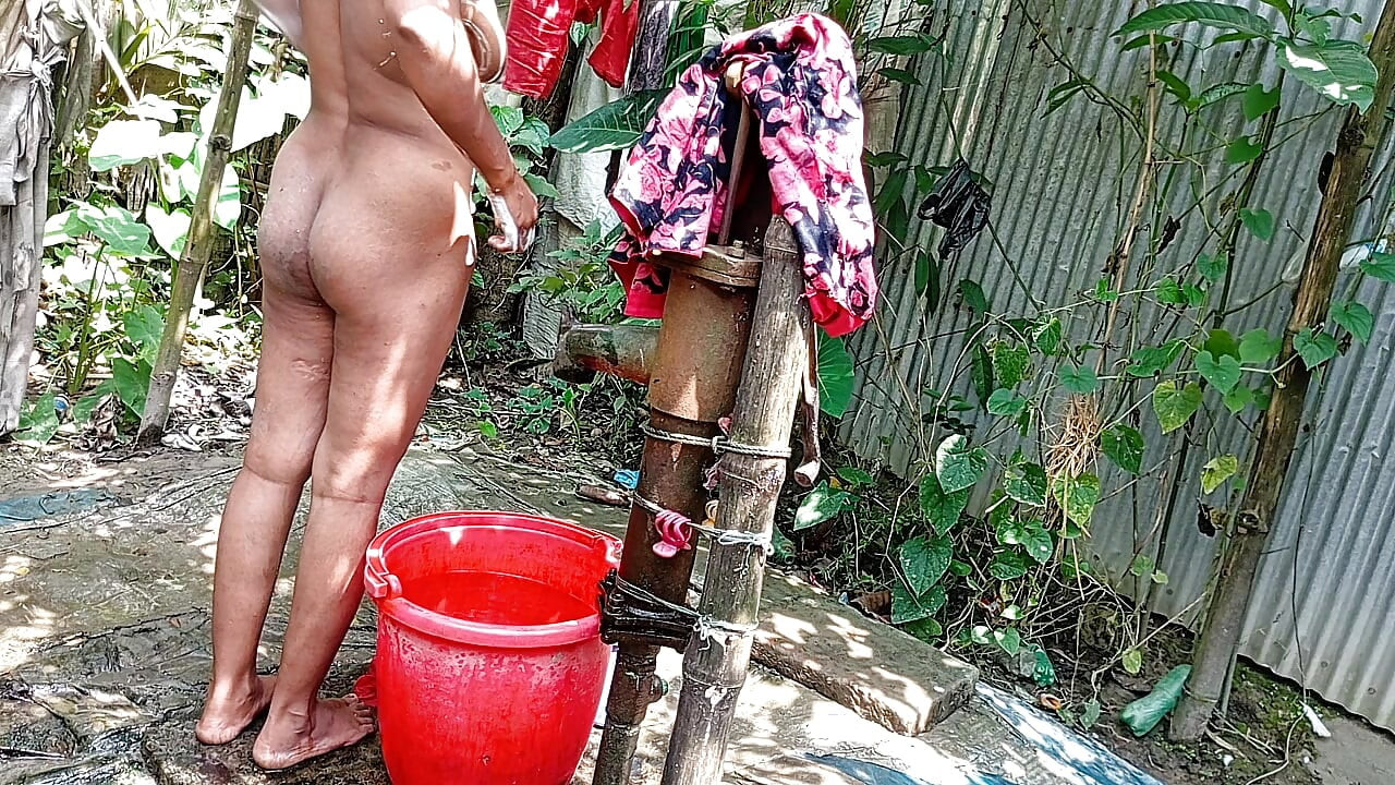 I fucked my village stepsister outside while she was taking a bath.
