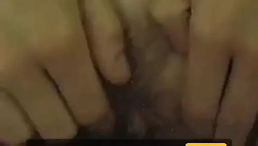 Mengembalikan damsel dengan gaun super seksi