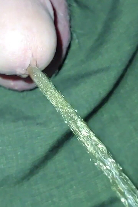 Eu me filmo mijando muito para que eu possa te mostrar