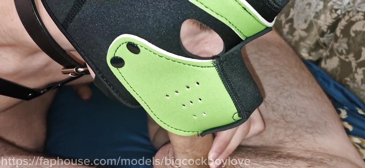 18歳のクソイケメンとデカチンのイケメンハンクが義叔父の精液を穴に吸い込んだ!