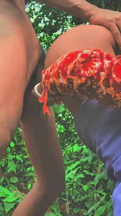 Indian desi village 18 year old couple wild sex in the jungle | Clip 1