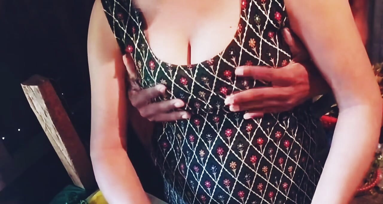 Teljes élvezet a konyhában a dögös bhabival.