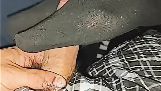 Nike si cewek nakal kulit hitam lagi asik ngocok dengan kaus kaki sambil nyepong sambil dientot habis-habisan