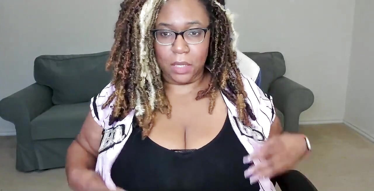 Josie Kiss
