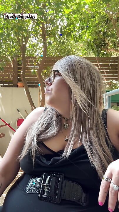 BBW Brazilian MILF Morning Outdoor Chainsmoking Ritual Parliament Longs