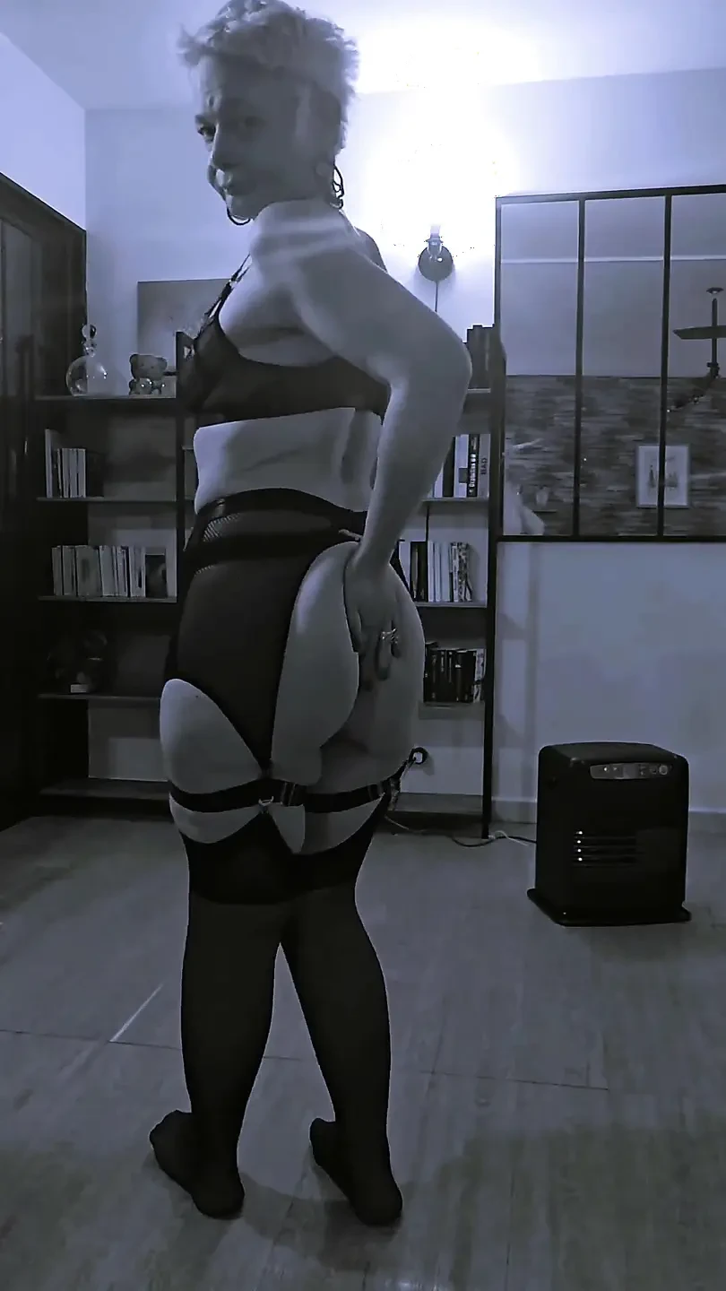 Small, Sexy, Very Bitchy MILF