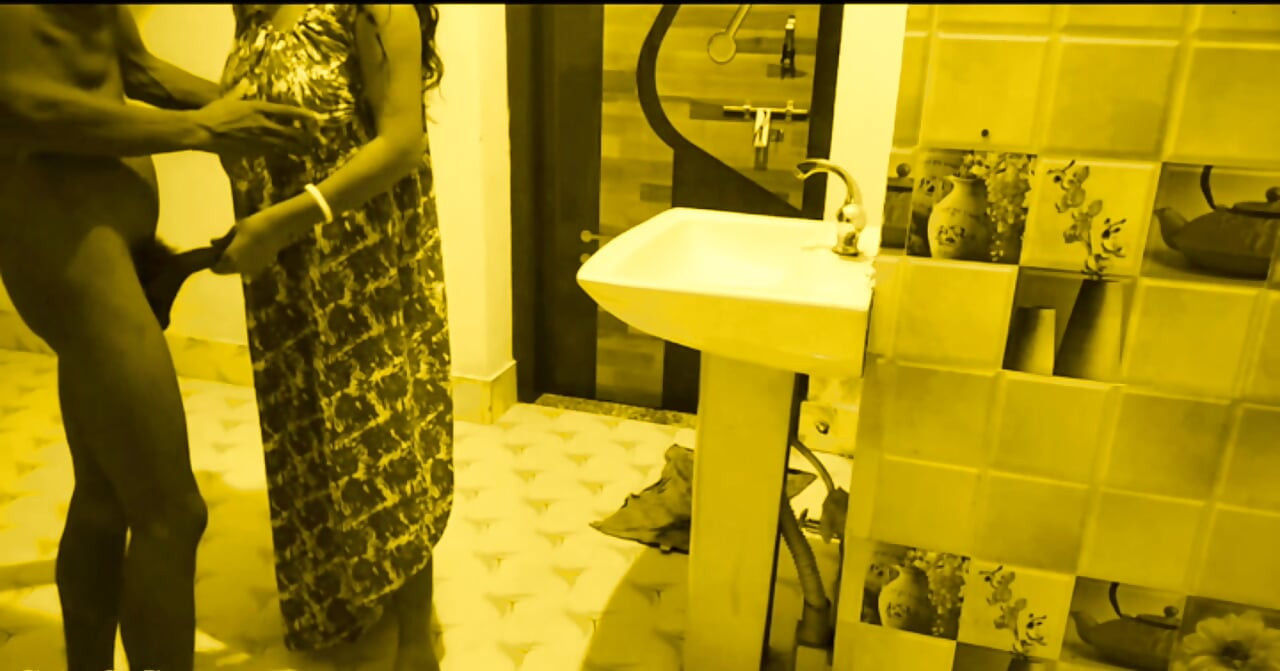 Desi hot Bhabi want young Devar hard dick in kitchen room.