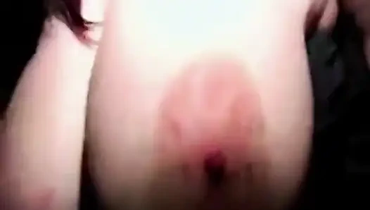 Милфа с чудовищными сиськами Carлопарк членососка