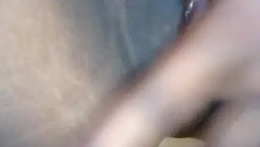 Meine 1. mal muschi fingern und beim 1. mal orgasmus. So volles video, typen sehen und genießen