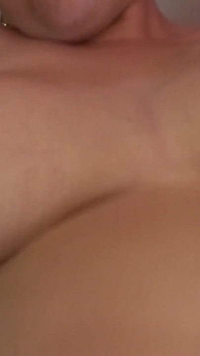 Must-see moment from "A cadela da minha madrasta esta sempre pronta para levar com o pau"