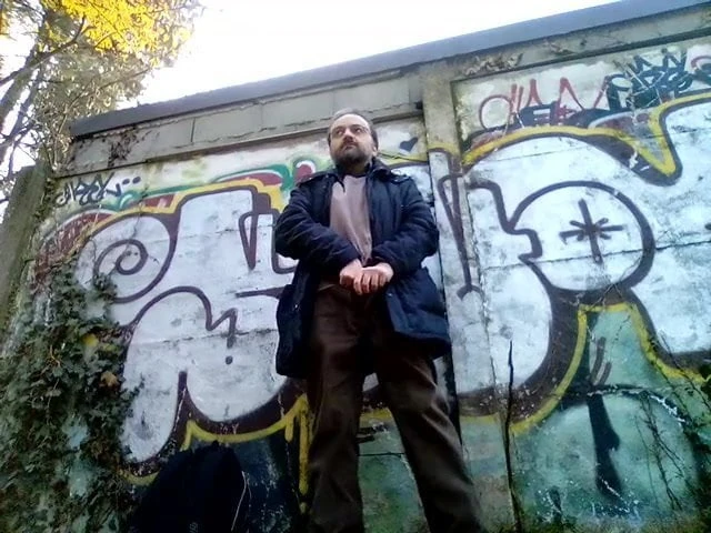Kocalos - Pissing close to the wood