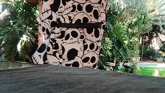 Spaß Im Garten Haben, Blondine Lutscht Schwanz