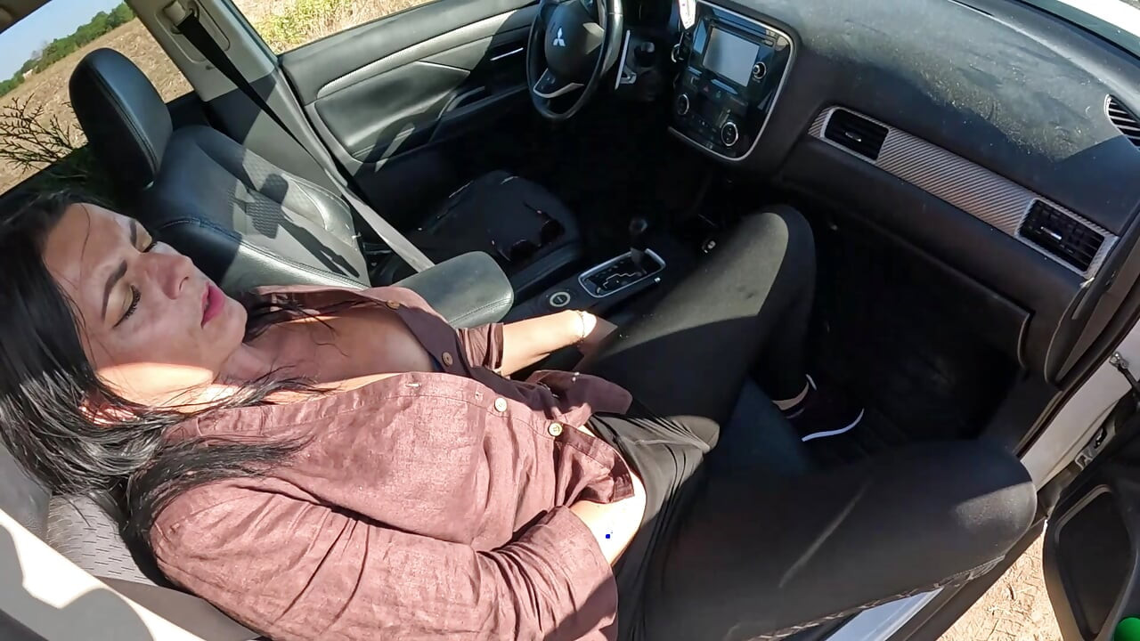 Intense Car Play - Tight Leggings Masturbation, Blowjob & Messy Facial 305