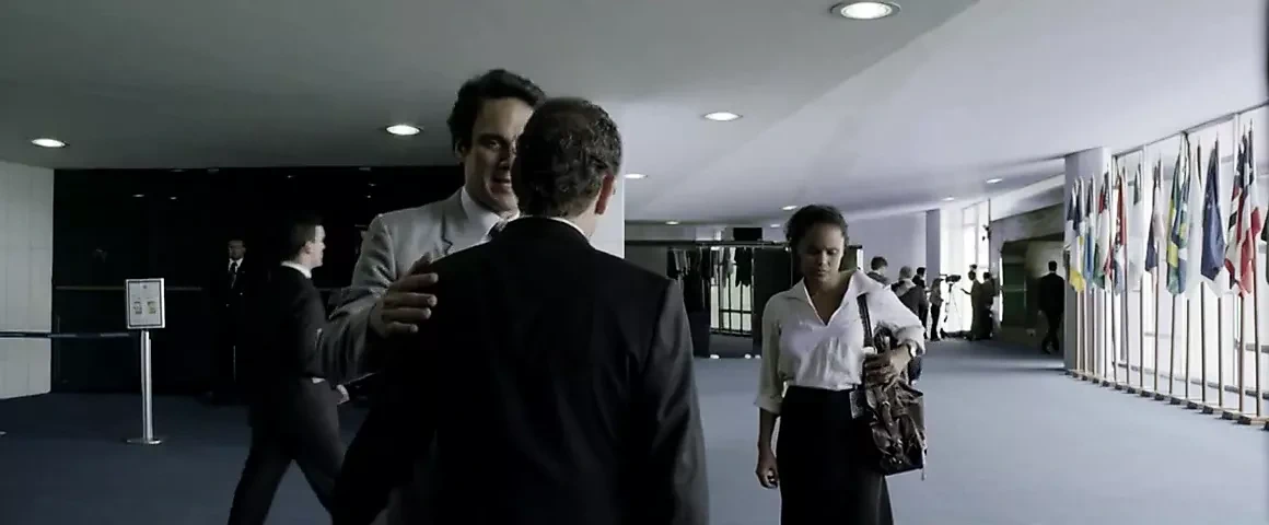 出轨场景 43- o Fim e o Meios。2015