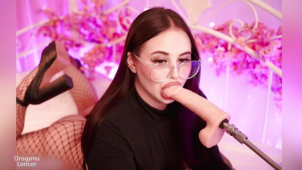 สาววิทยาลัยอมควยเลอะเทอะอย่างน่าทึ่ง