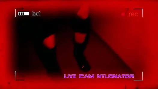 Canlı Kamera Naylon Çoraplı Ateşli Naylon Takma Yarakla Sikişiyor