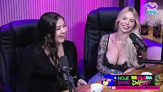 Hot Podcast bareng gi genesini dan flora favaretto