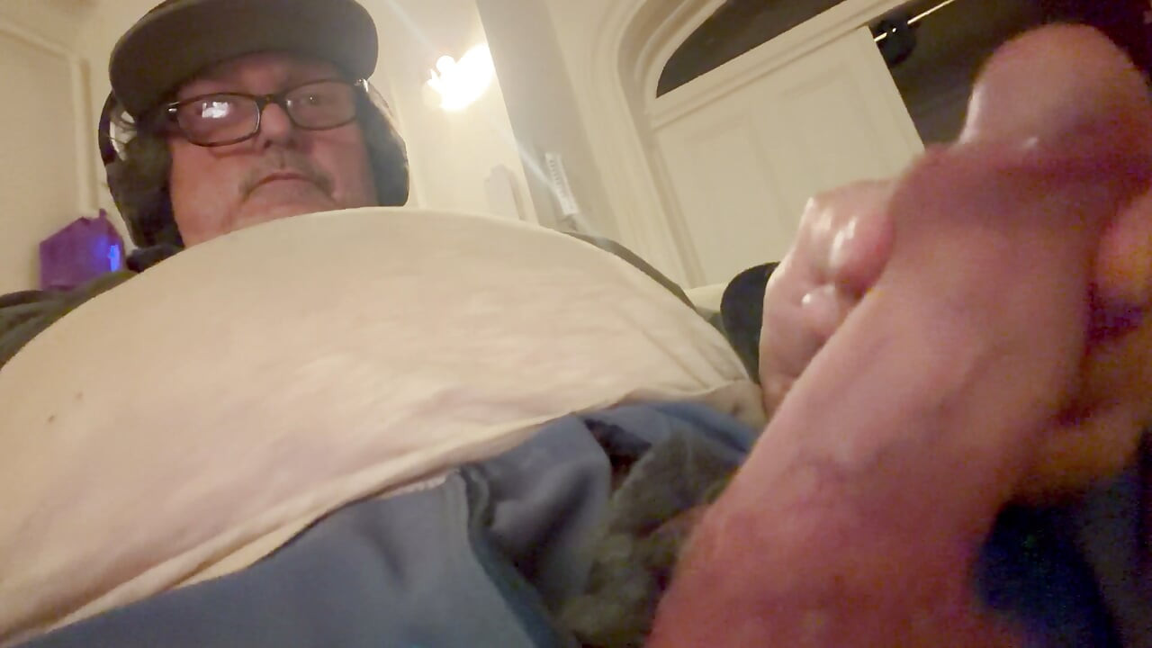 Daddy’s penis ejaculates