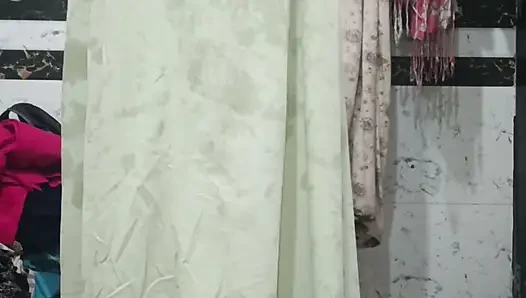 Priya bhabi ateşli video çekimi