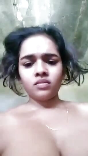 Srilanka Tamil Girl show her naked body for Her ex
