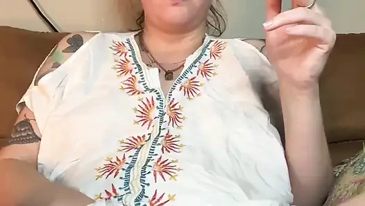 Rauchende fetisch-MILF-masturbation