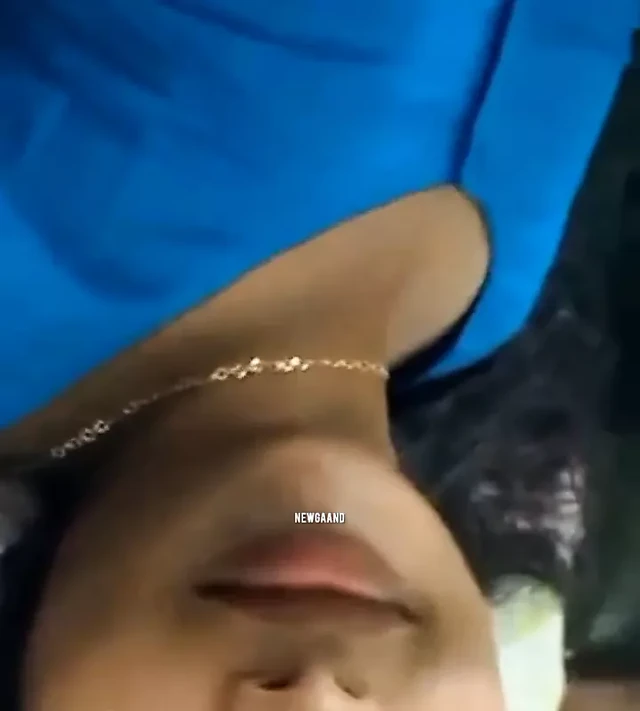 Phaad do meri choot ko bhi janvi video