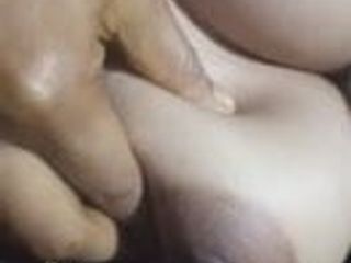 Angul girl lija boob presionando video