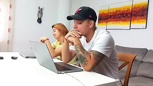 sama sahabatku sendiri.