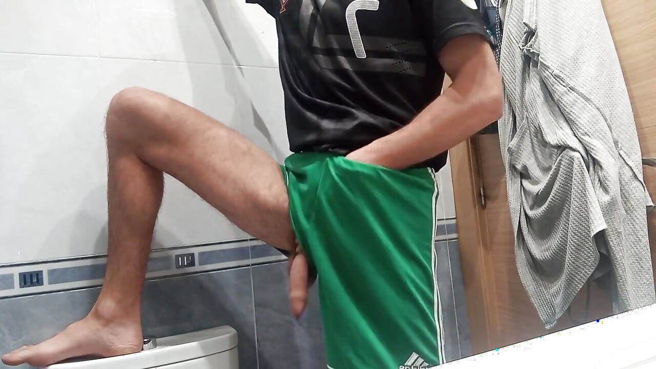 Meu amigo me pediu para fazer o helicóptero com meu pau flácido grande