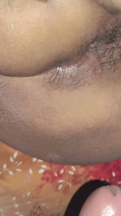 Moment must-share de la "xxx indian sexy desi bhabhi saree utar kar gand mari futai în cur"
