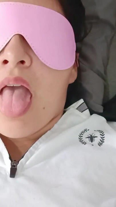 BAREBACK AND WITH MY PANTIES ON MY LEGS I MY COUSIN SCHOOLGIRL+18 | Clip 2
