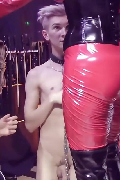 Stroga maćeha i njezine 2 početne sissies - Zaobljena MILF Arya Grander, femdom poniženje
