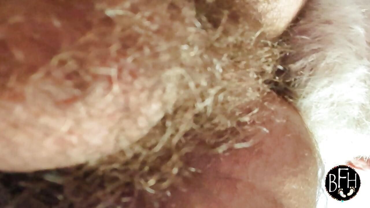 Daddy feasting on a beautiful hairy hole