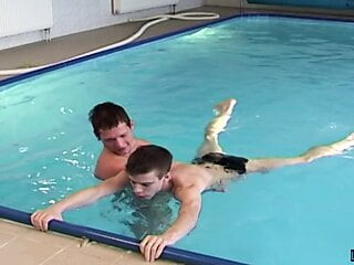 Twinks Kyle Martin and Jon Janes ass fuck after swimming