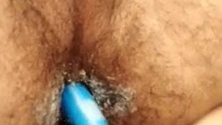 Ragazzo indiano scopa anale in culo con dildo