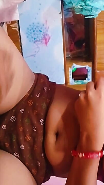 Indian desi bhabhi fisted her boyfriend.xhamaster viral video