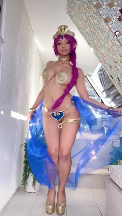 Hetaste shantae cosplay någonsin!