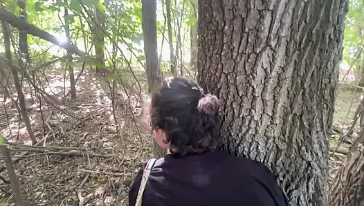 Quick Suckin' Skank in the Woods