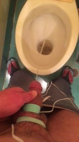 electro stimulation piss